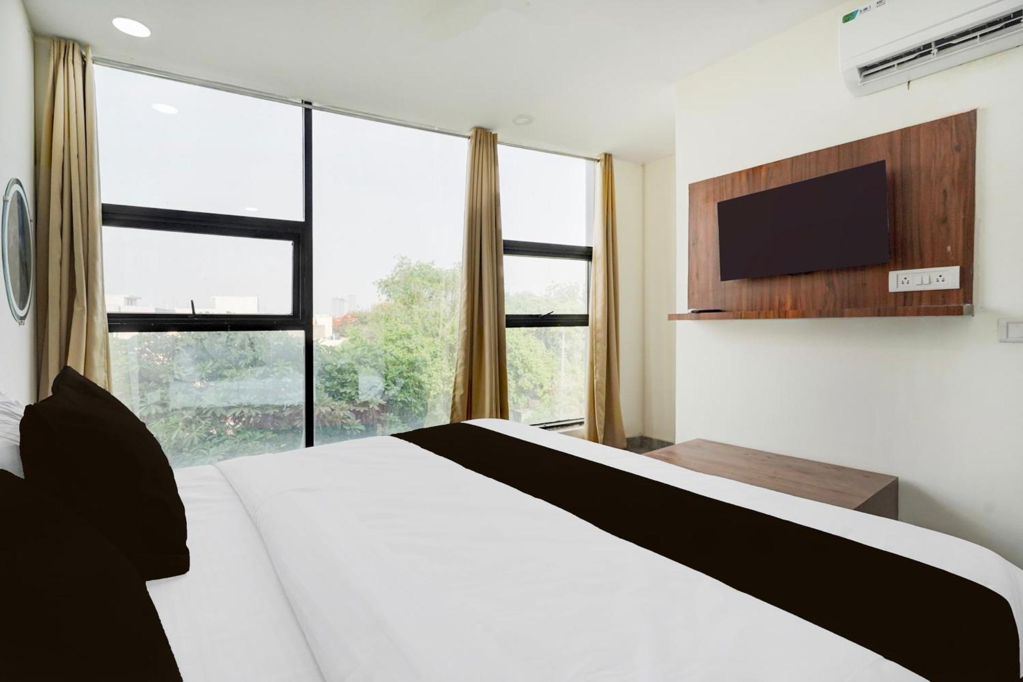Hotel O Indirapuram Grand Ghaziabad Dış mekan fotoğraf
